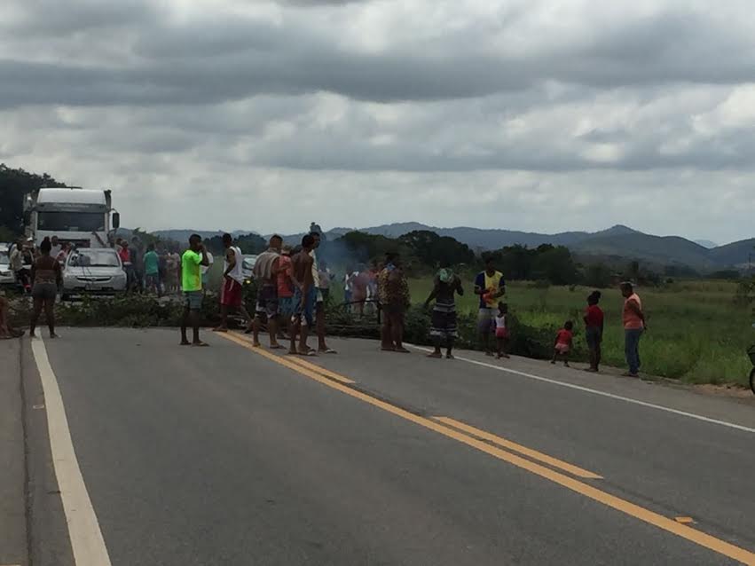 manifestação 25