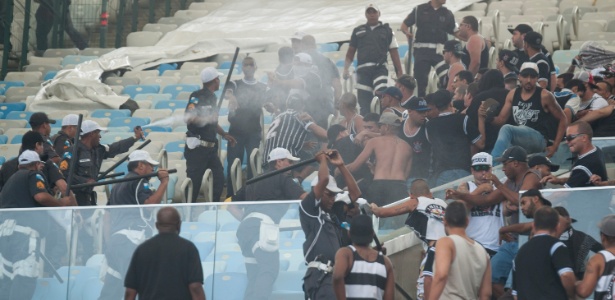 torcedores-corintias-briga