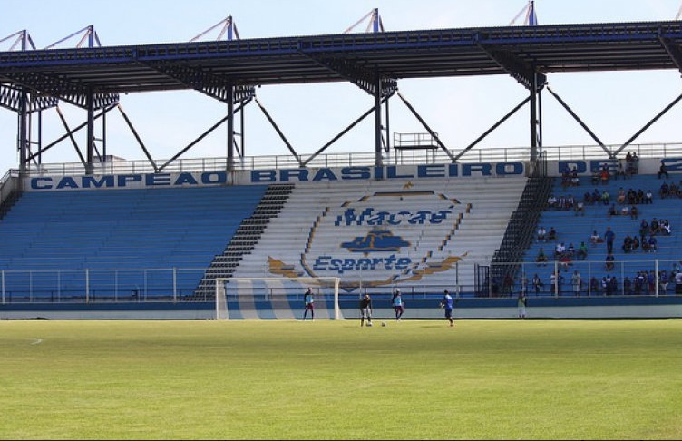 Defesa Civil interdita estádio Cláudio Moacyr, em Macaé