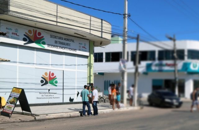 Balcão de Emprego/SFI: 2 vagas de jovem aprendiz e uma para técnico em manutenção de celulares