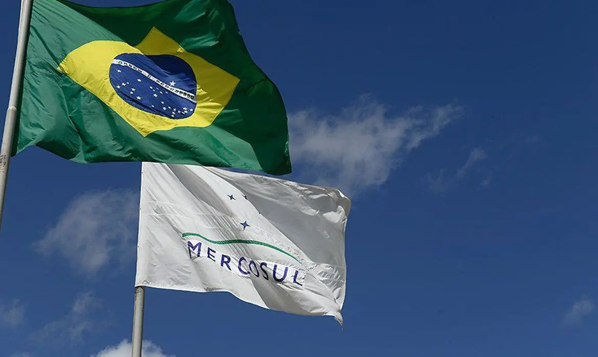 Acordo Mercosul-UE eleva exportações brasileiras em 21%