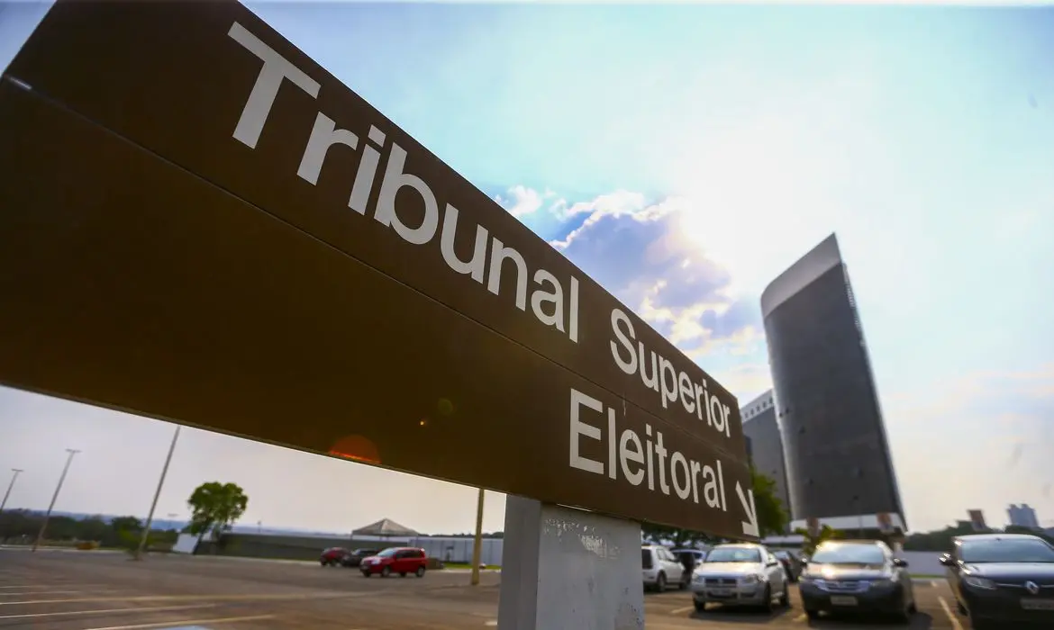 TSE cria ferramenta de IA para acesso a informações sobre eleições