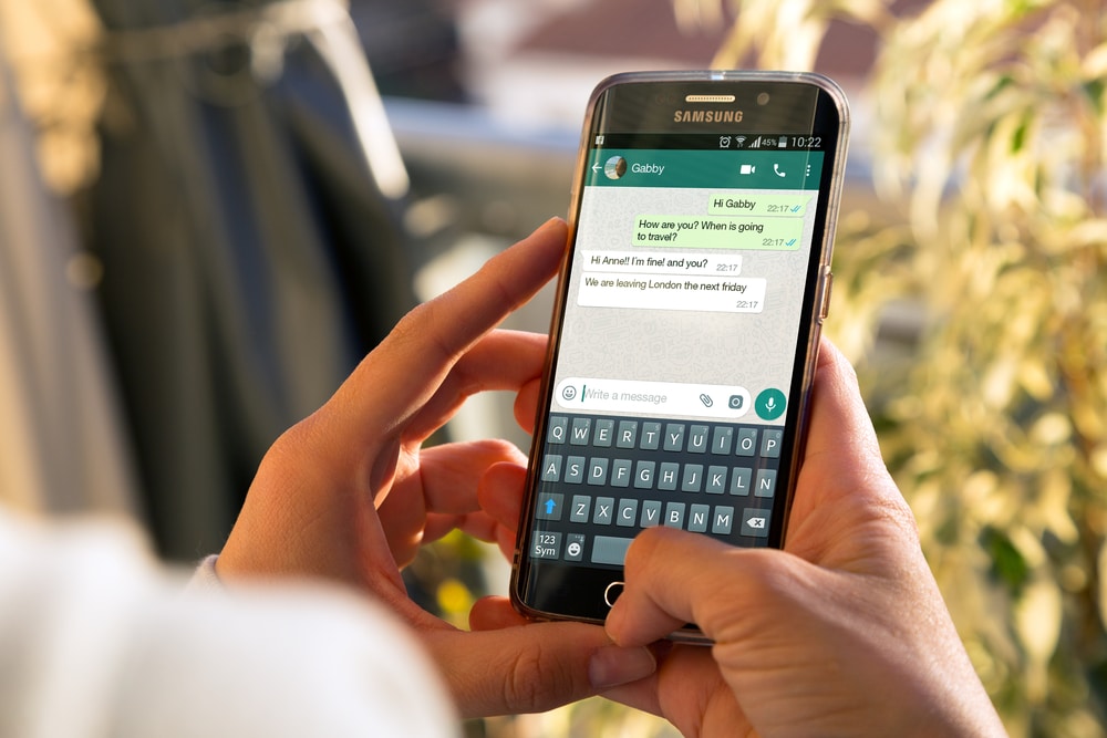 O que é ‘Trava Zap’? Mensagem no WhatsApp pode bloquear app e celular