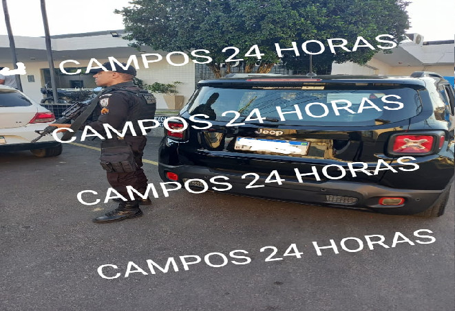 Polícia prende homens em carro com motor roubado