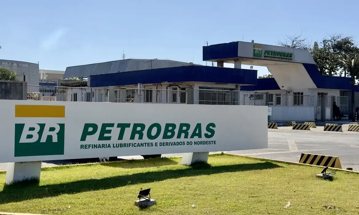 Petrobras anuncia 3ª descoberta de petróleo em poço na Foz do Amazonas