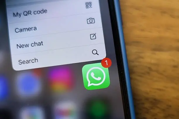 WhatsApp anuncia novos controles parentais para adolescentes no Brasil