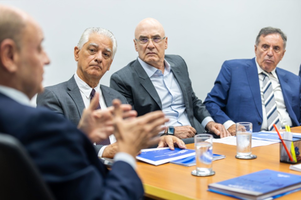 Redistribuição dos royalties: Reunião do presidente da Firjan com governador