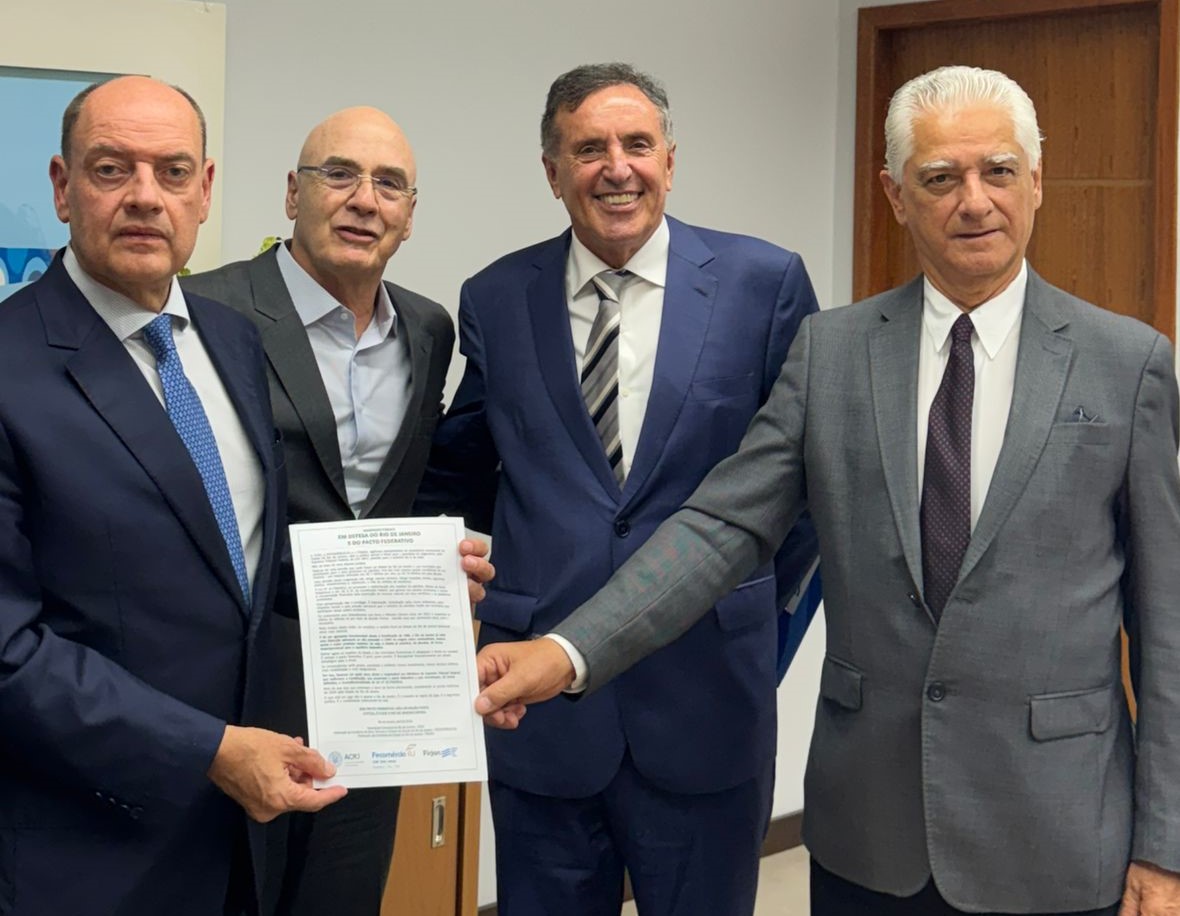 Presidentes da Fecomércio RJ, Firjan e ACRJ apresentam manifesto em defesa dos royalties ao governador em exercício