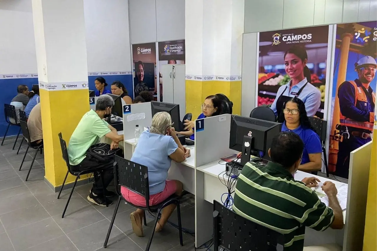 Vagas abertas: comércio, serviços e logística concentram mais de 400 postos de trabalho em Campos