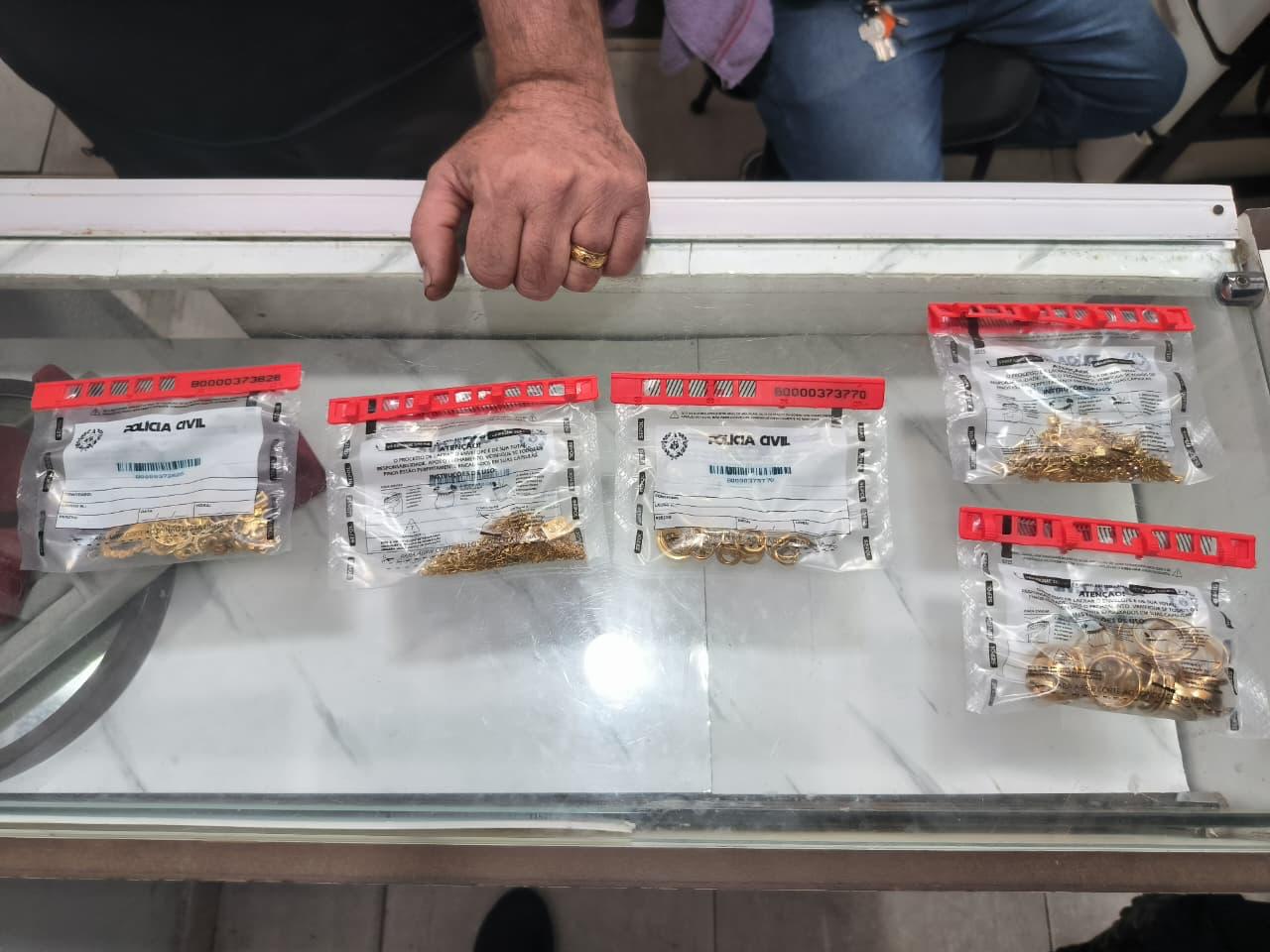 Operação “Quilate Obscuro” investiga furto de R$ 85 mil em joias e mira suspeitos em Campos