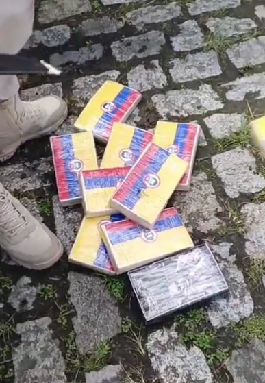 PRF e Polícia Federal apreendem cocaína em Casimiro de Abreu