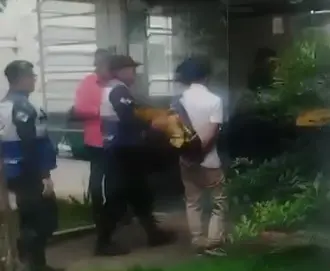 Homem é preso após perseguir e ameaçar proprietária de loja em Campos