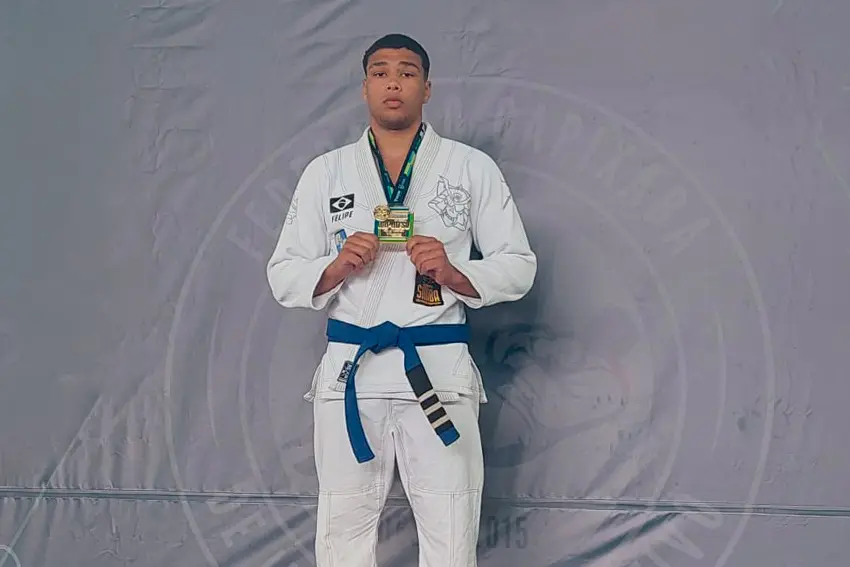 Felipe Lima conquista mais dois cinturões e medalhas de ouro em competições de jiu-jitsu