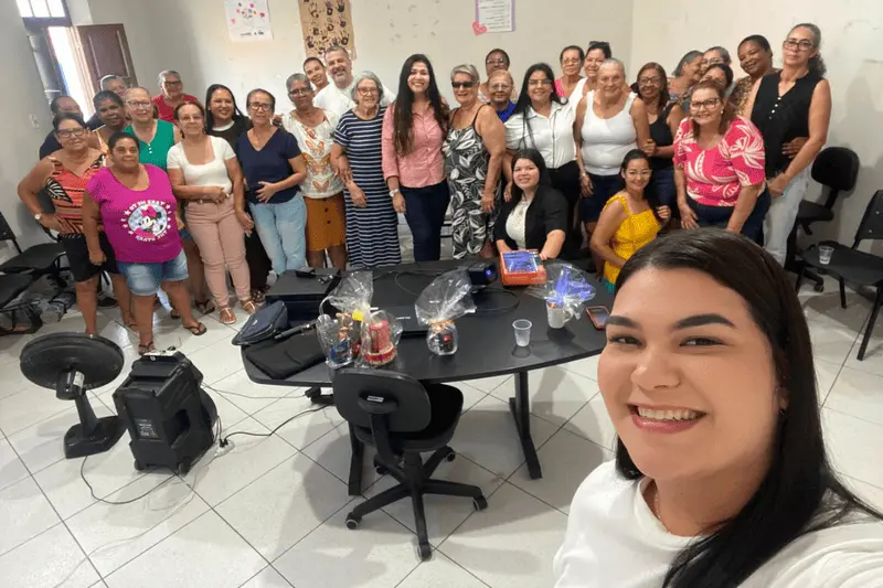 Centro de Convivência Usina de Letras realiza encontro em apoio à campanha Agosto Lilás