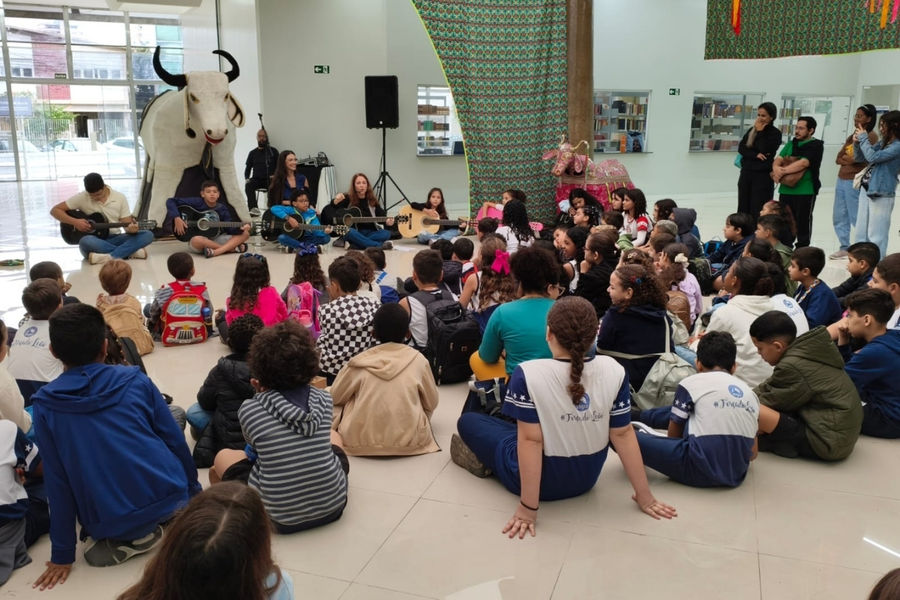 Festival Cultural Tecendo Tradições reúne 900 estudantes e tem programação prorrogada até 2 de setembro