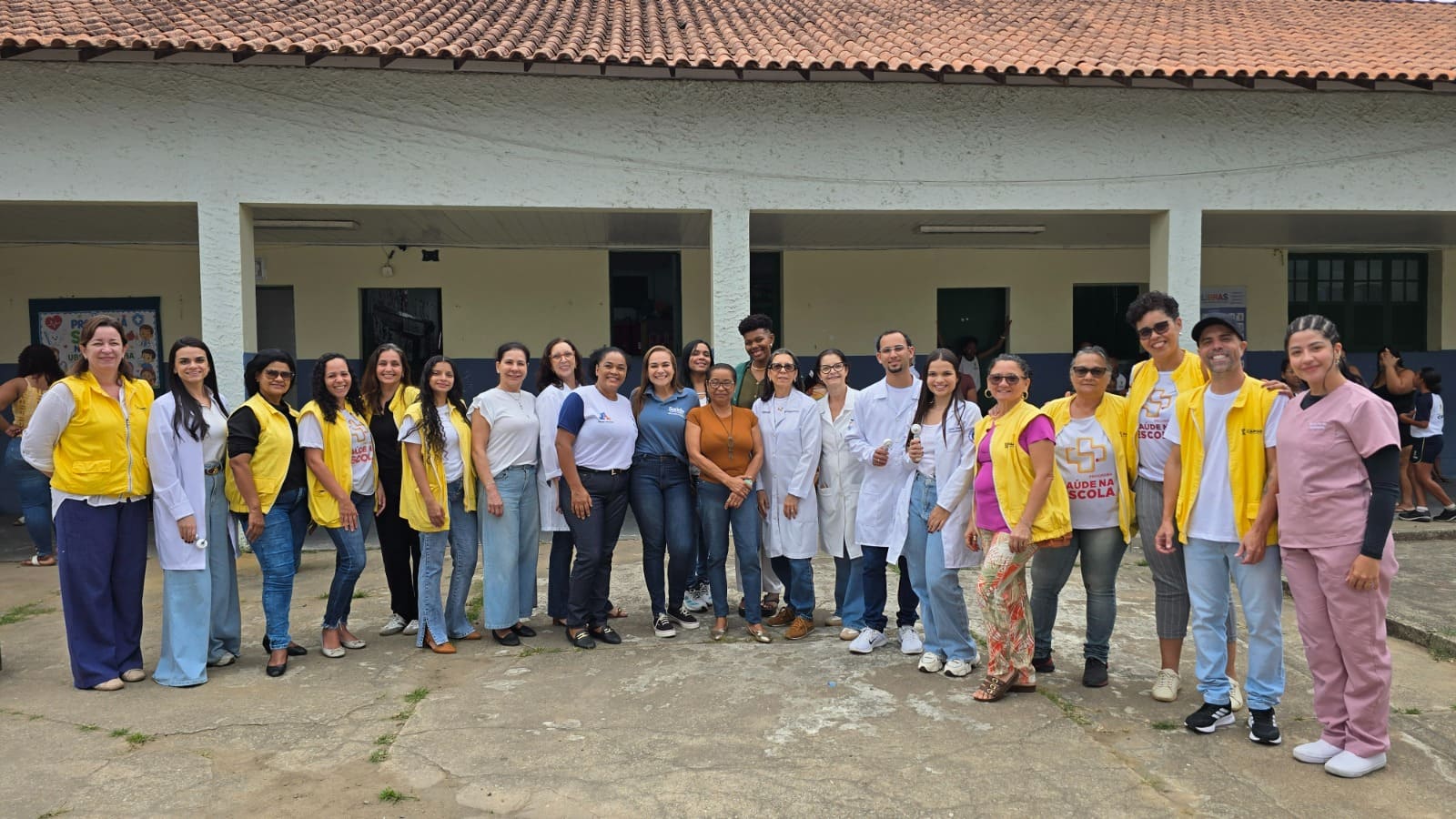 Ação conjunta leva serviços de saúde e atividades educativas à comunidade de Martins Lage