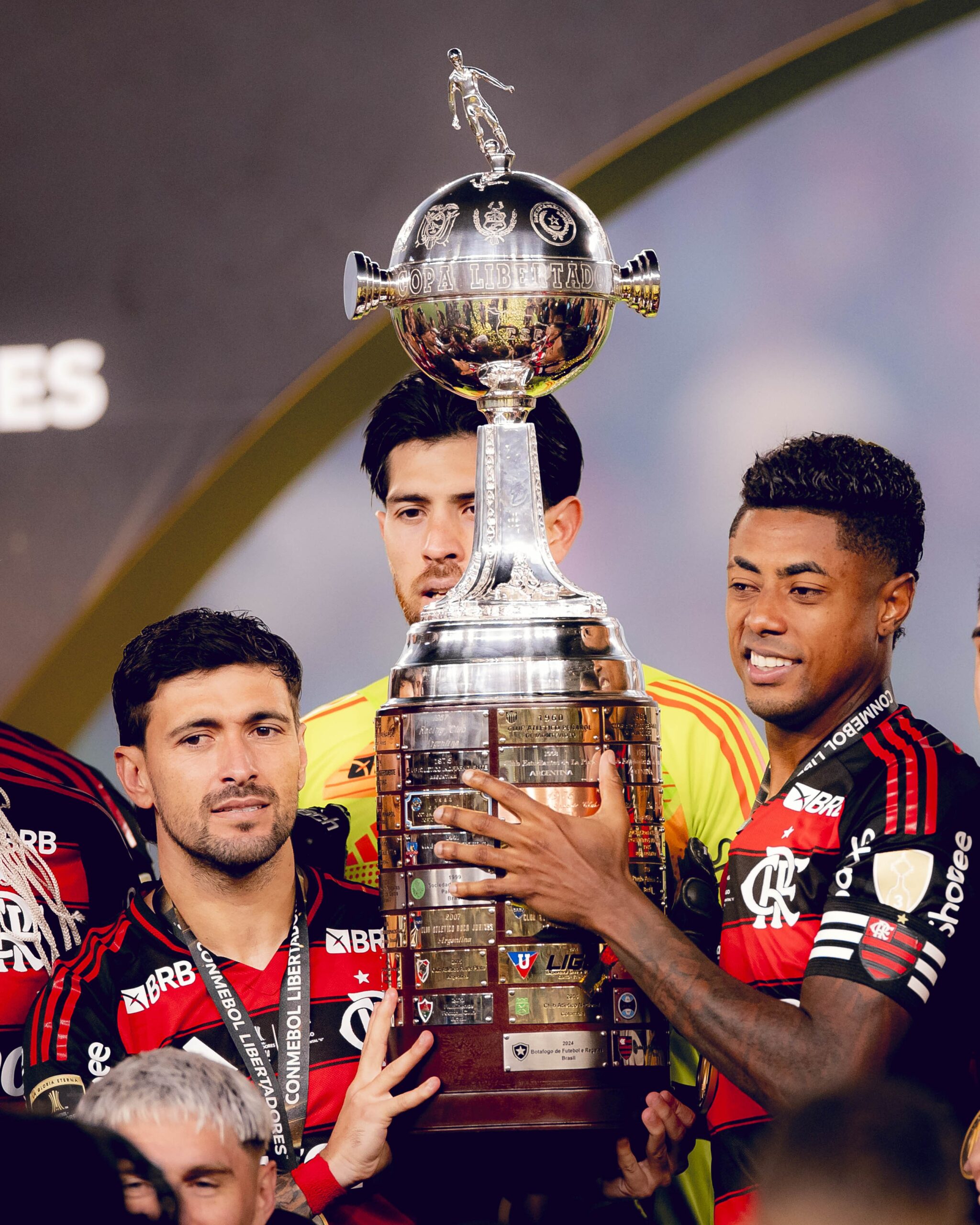 Algoz com Cruzeiro em 2018, Arrascaeta muda de lado e pode escrever página que falta no...