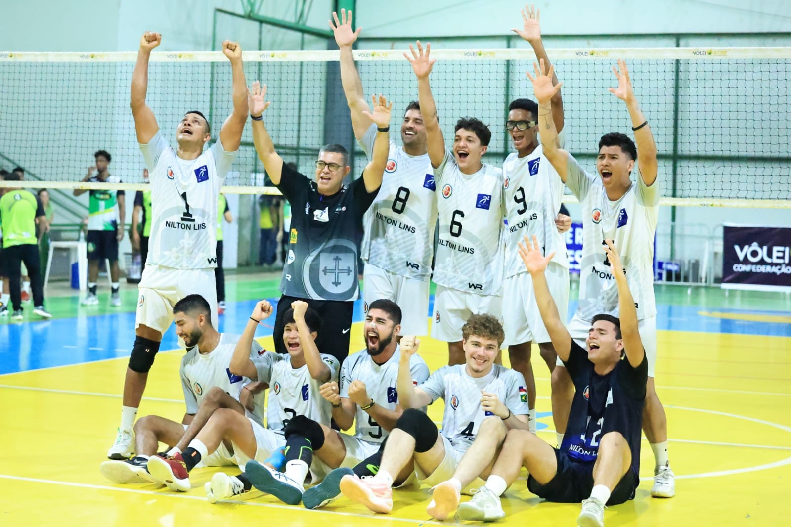 AM conquista vaga para fase nacional da Superliga C de vôlei no masculino e é vice no feminino