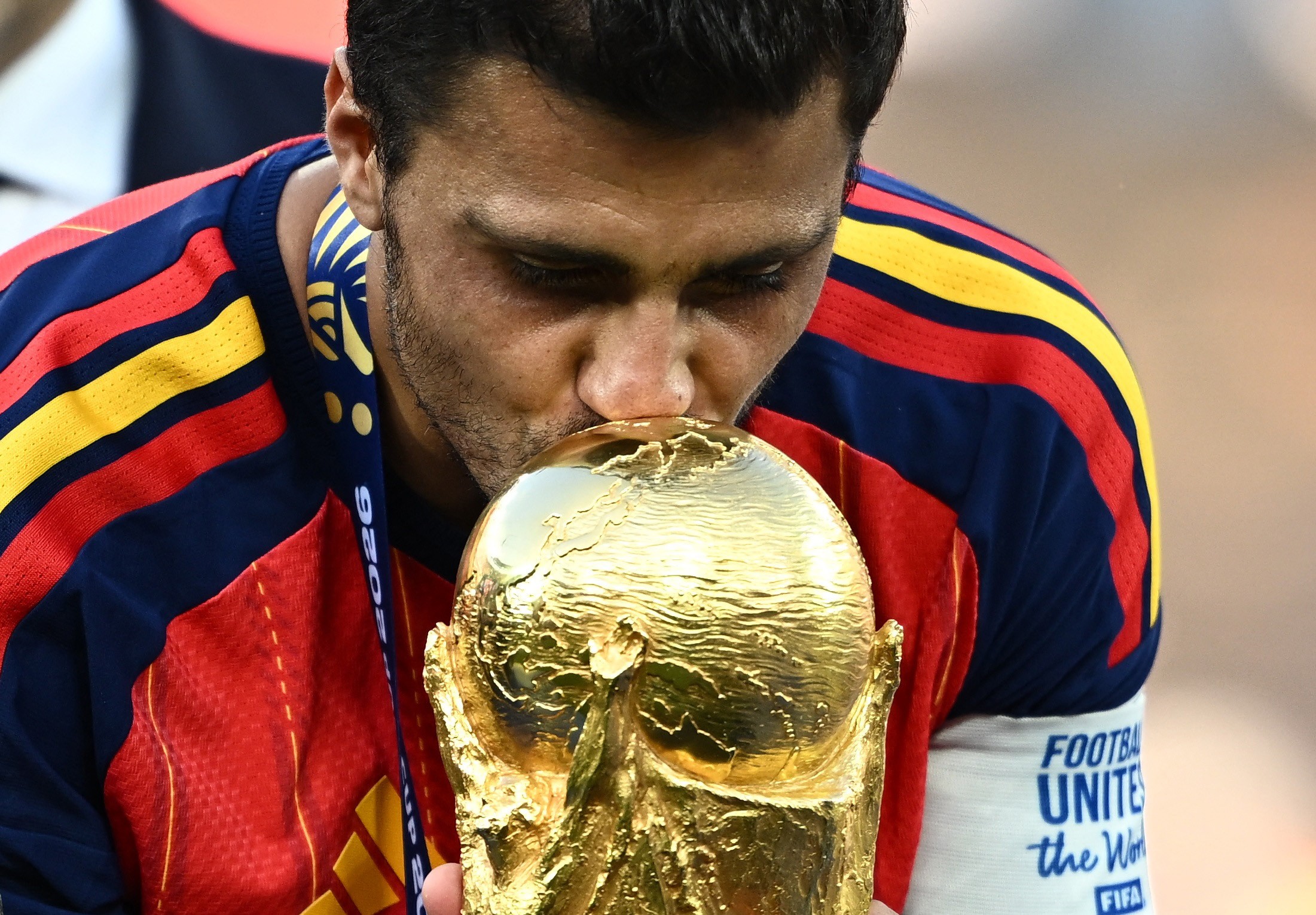 Barcelona aumenta proposta para tirar Rodri do Manchester City; veja valores