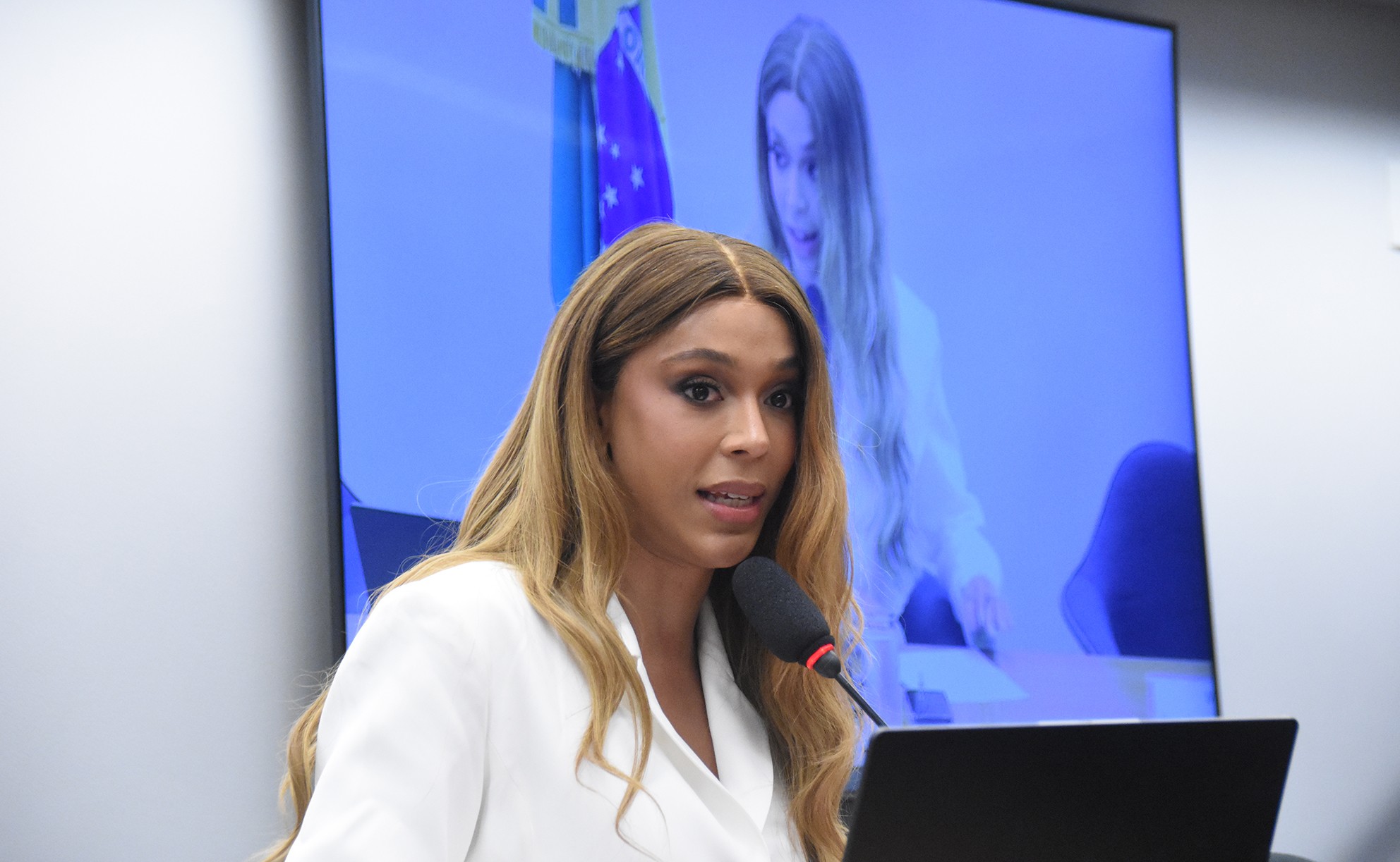 Conselho de Ética aprova continuidade de processo contra Erika Hilton, mas calendário da...