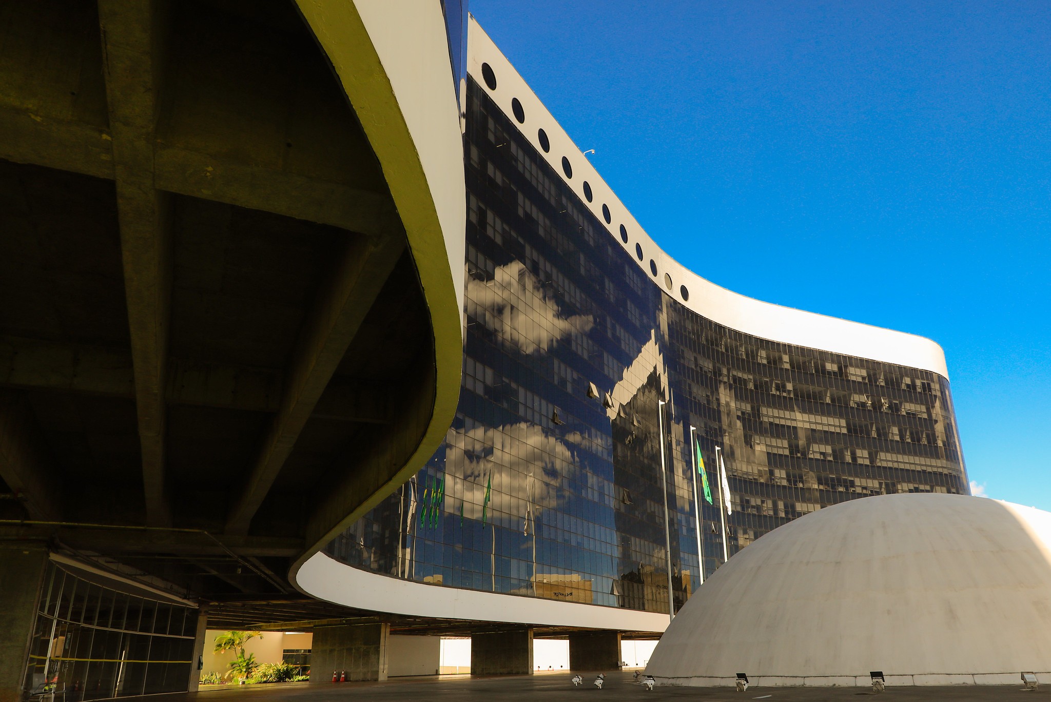 'Desacreditar o sistema de votação é desconvidar o eleitor a comparecer às urnas', diz...