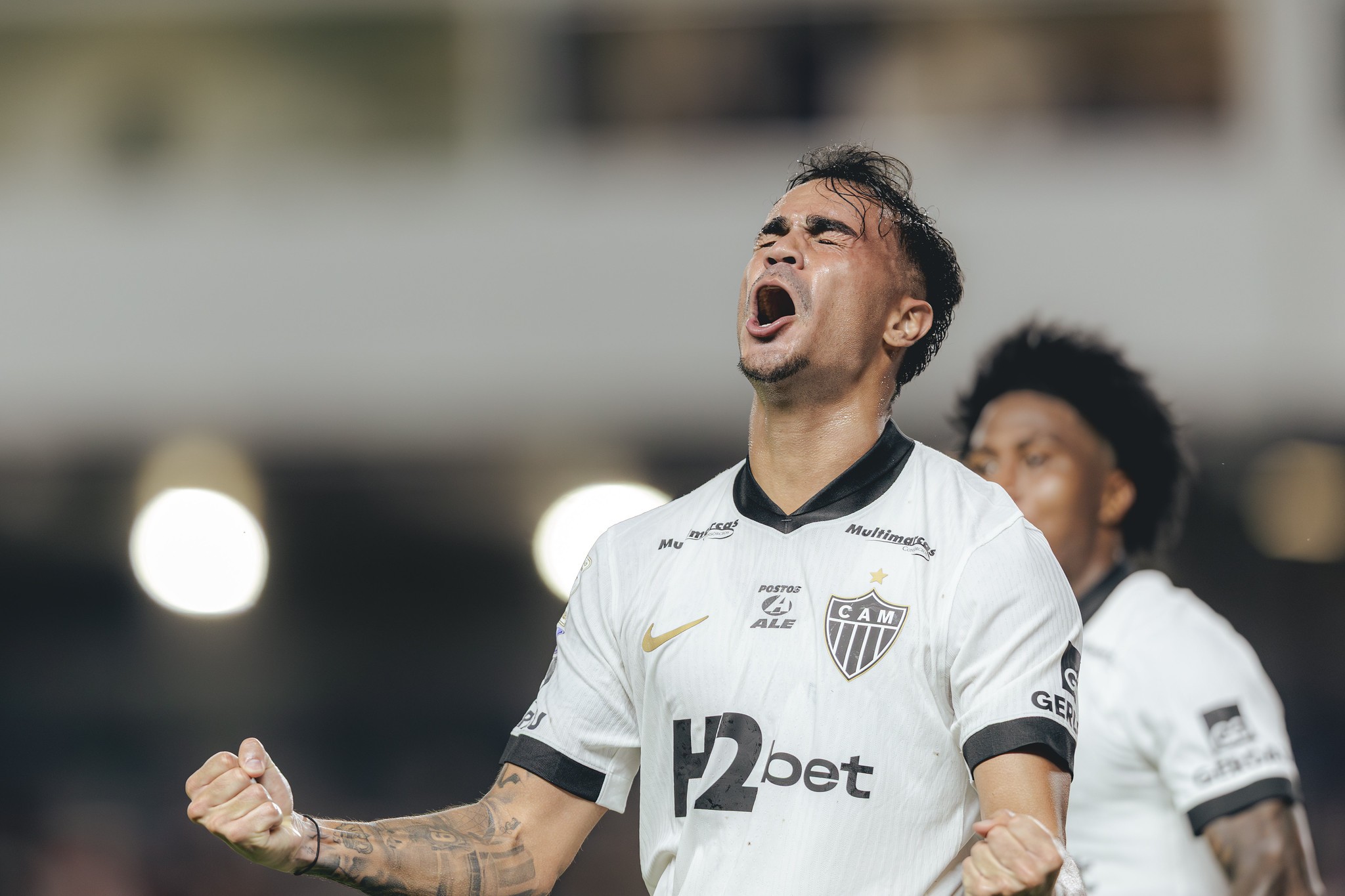 Domínguez sinaliza rodagem, mas faz alerta no Atlético-MG: "Tem que ganhar espaço nos treinos"