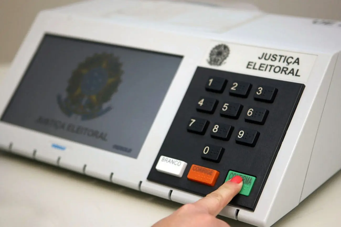 Acompanhe em tempo real a apuração para presidente em Campos