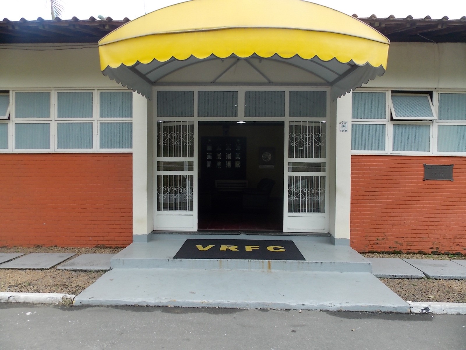 Eleições no Volta Redonda: clube alerta associados inadimplentes pelo direito ao voto; entenda