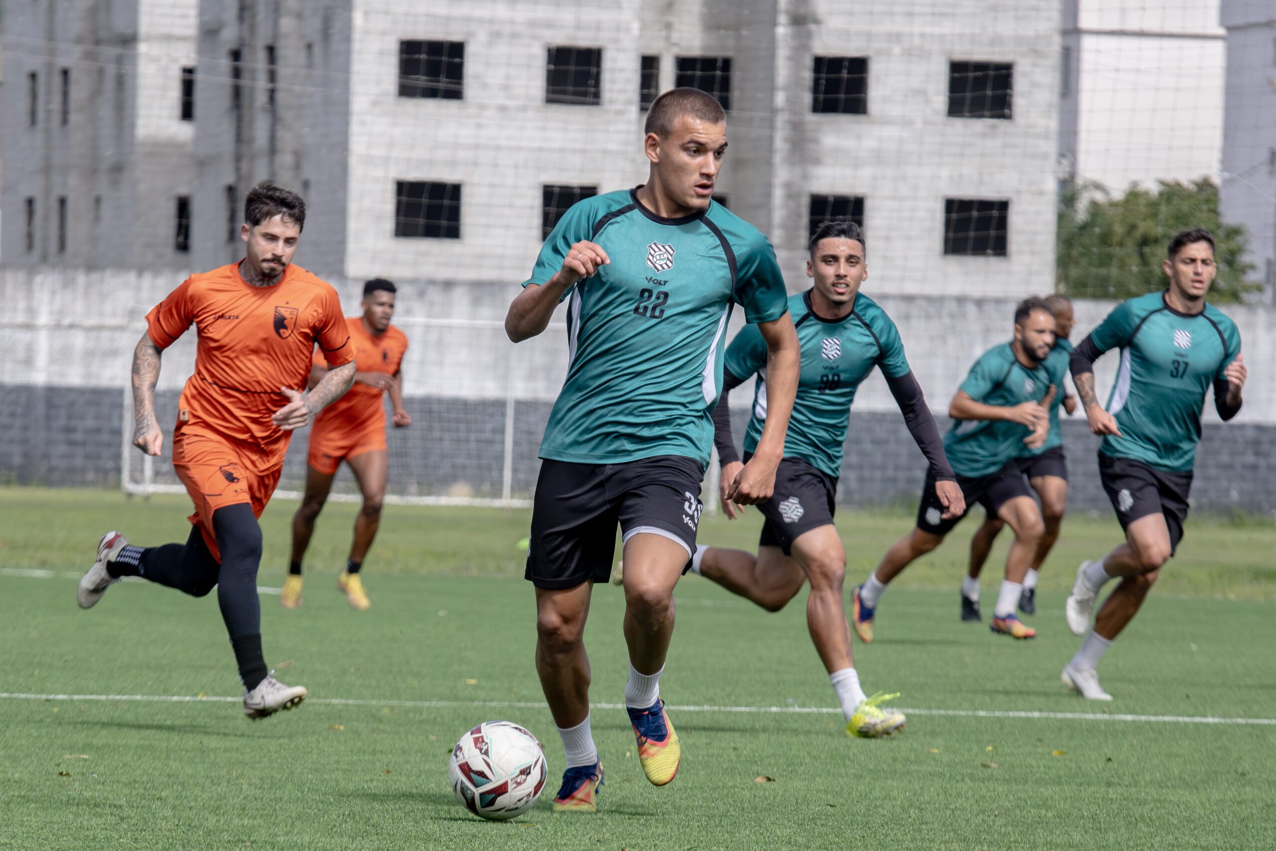 Figueirense empata jogo-treino com Santa Catarina no Cambirela