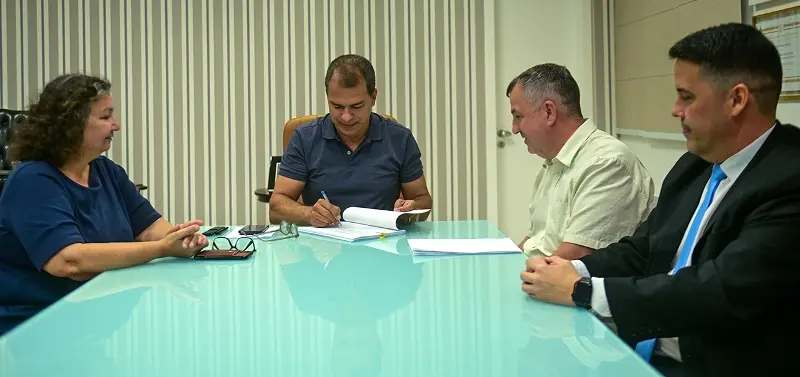 Prefeito Frederico homologa concurso da Educação, o maior dos últimos 30 anos
