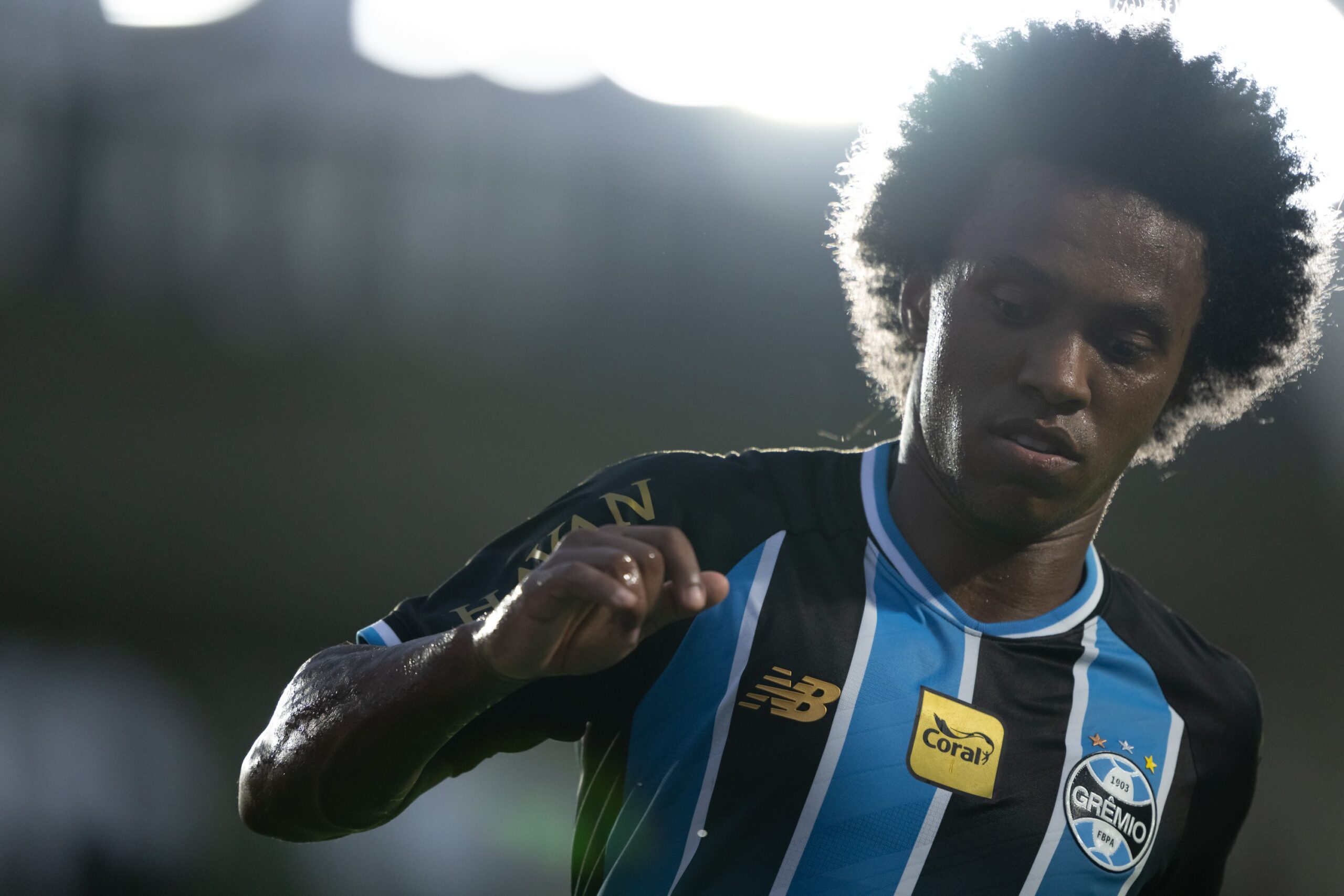 Grêmio e Willian avançam em acerto para rescisão de contrato