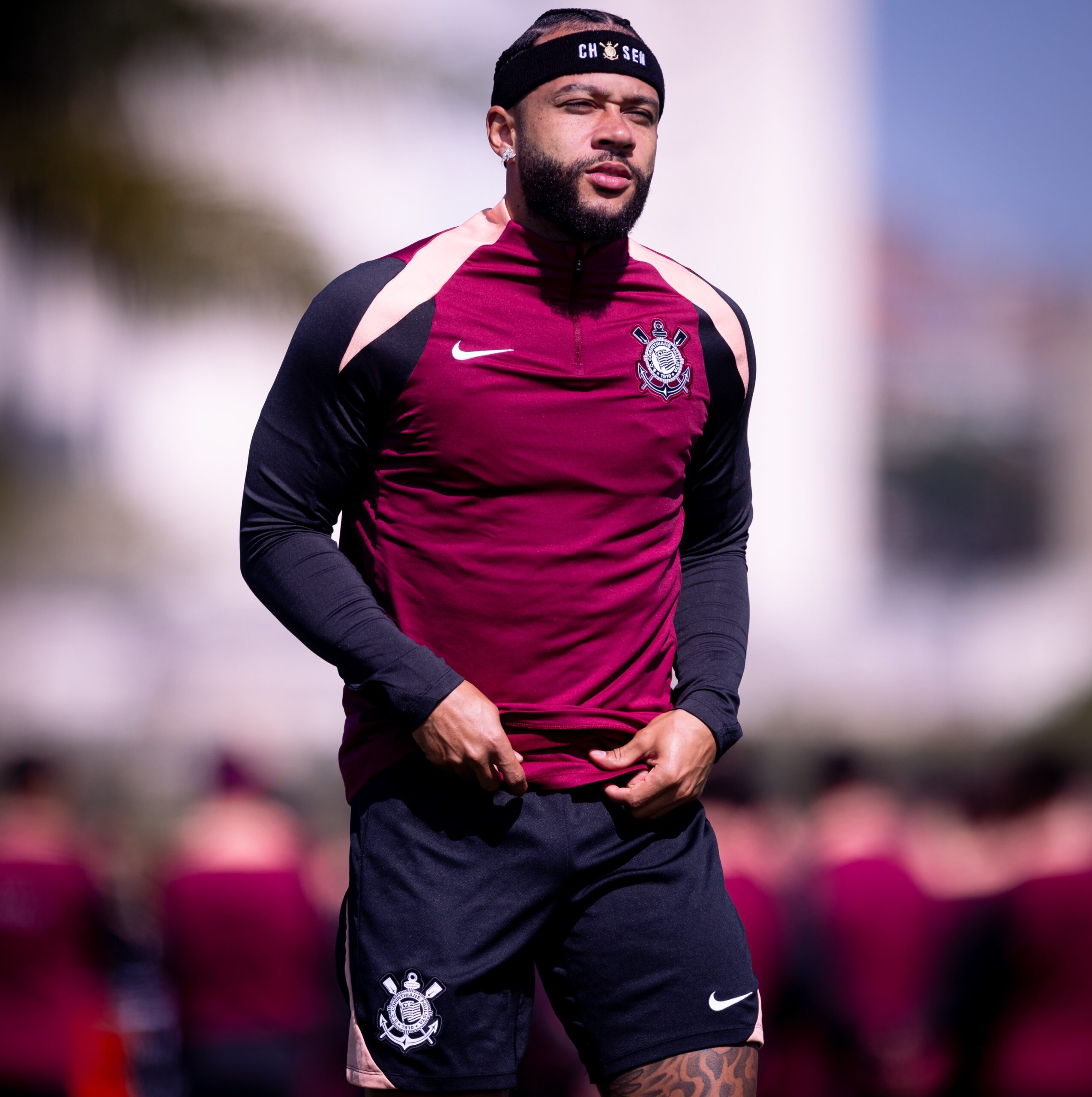Memphis Depay no Corinthians: Diniz detalha plano para reestreia