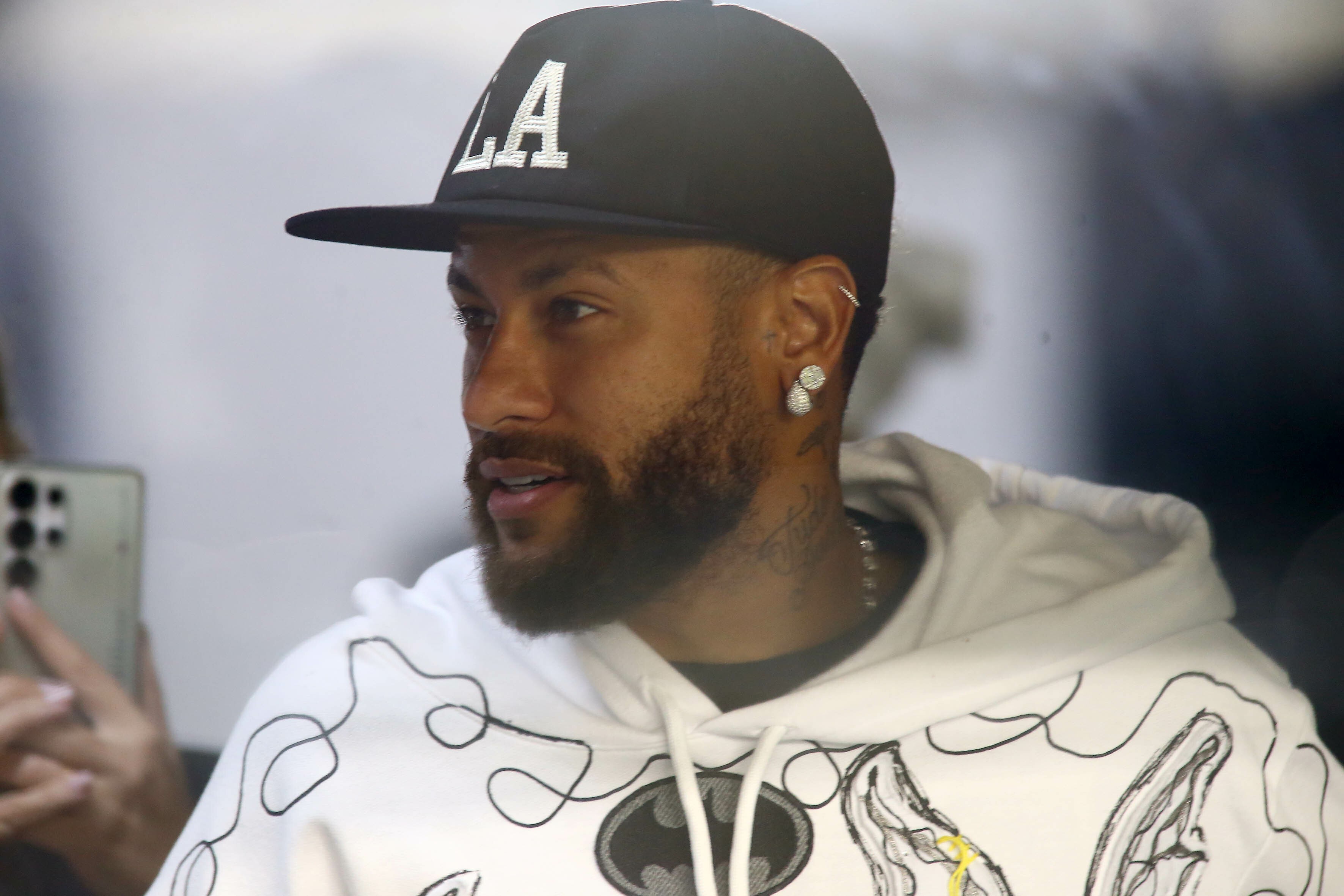 Neymar rebate críticos após vitória: 'Sempre gostei de jogo grande'