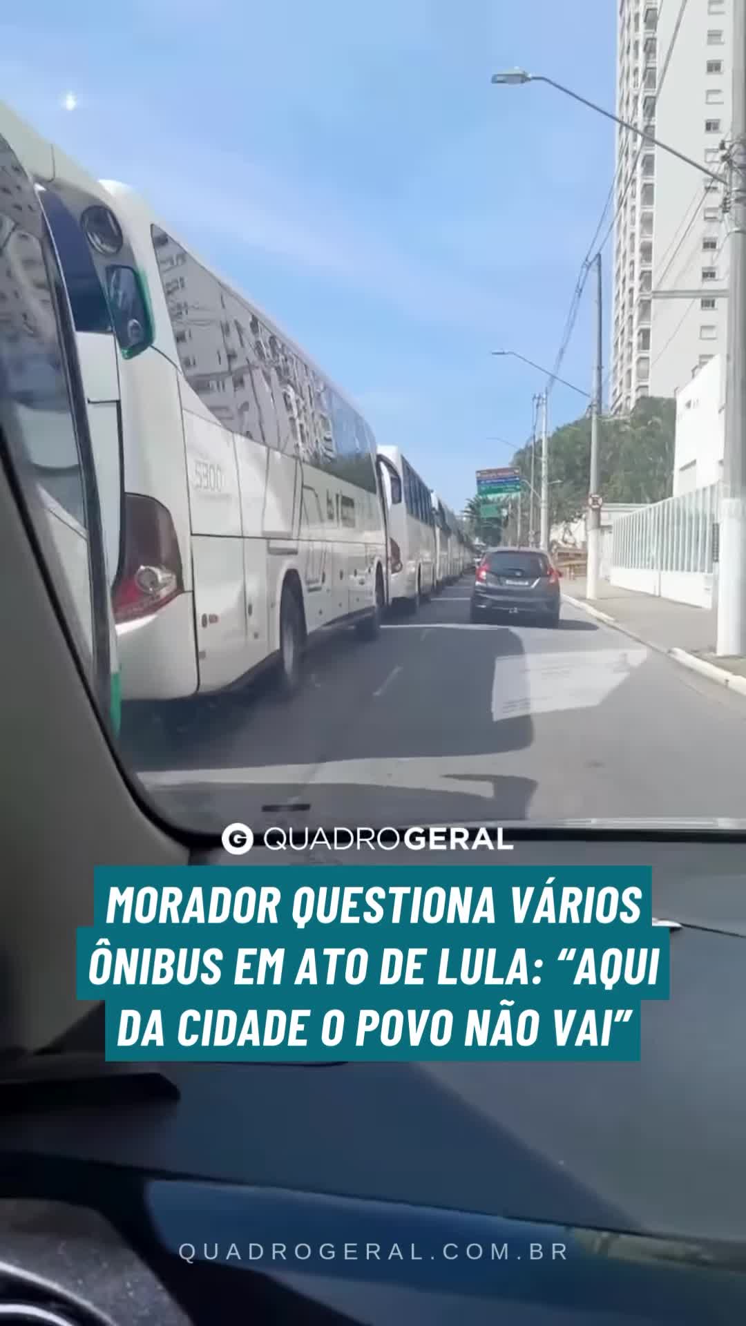 Sequência de ônibus em São Bernardo do Campo