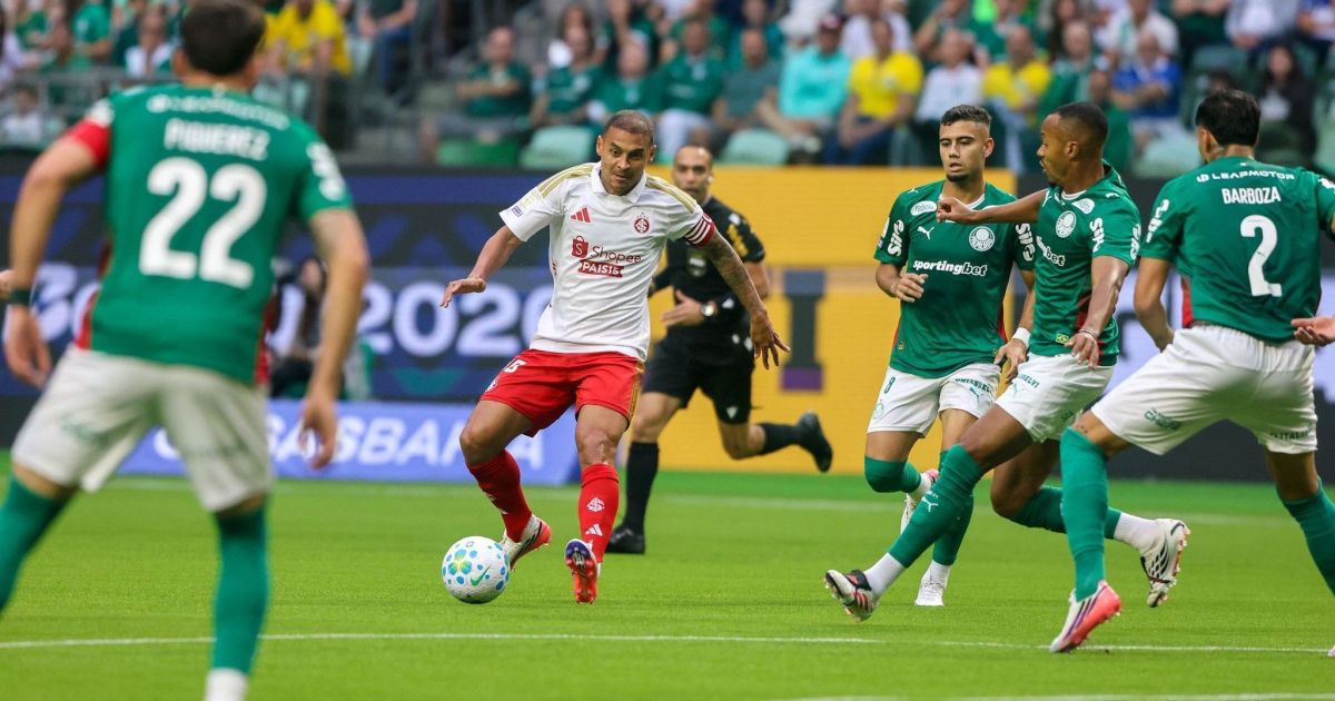 Palmeiras empata com Inter e perde a chance de ampliar vantagem na ponta