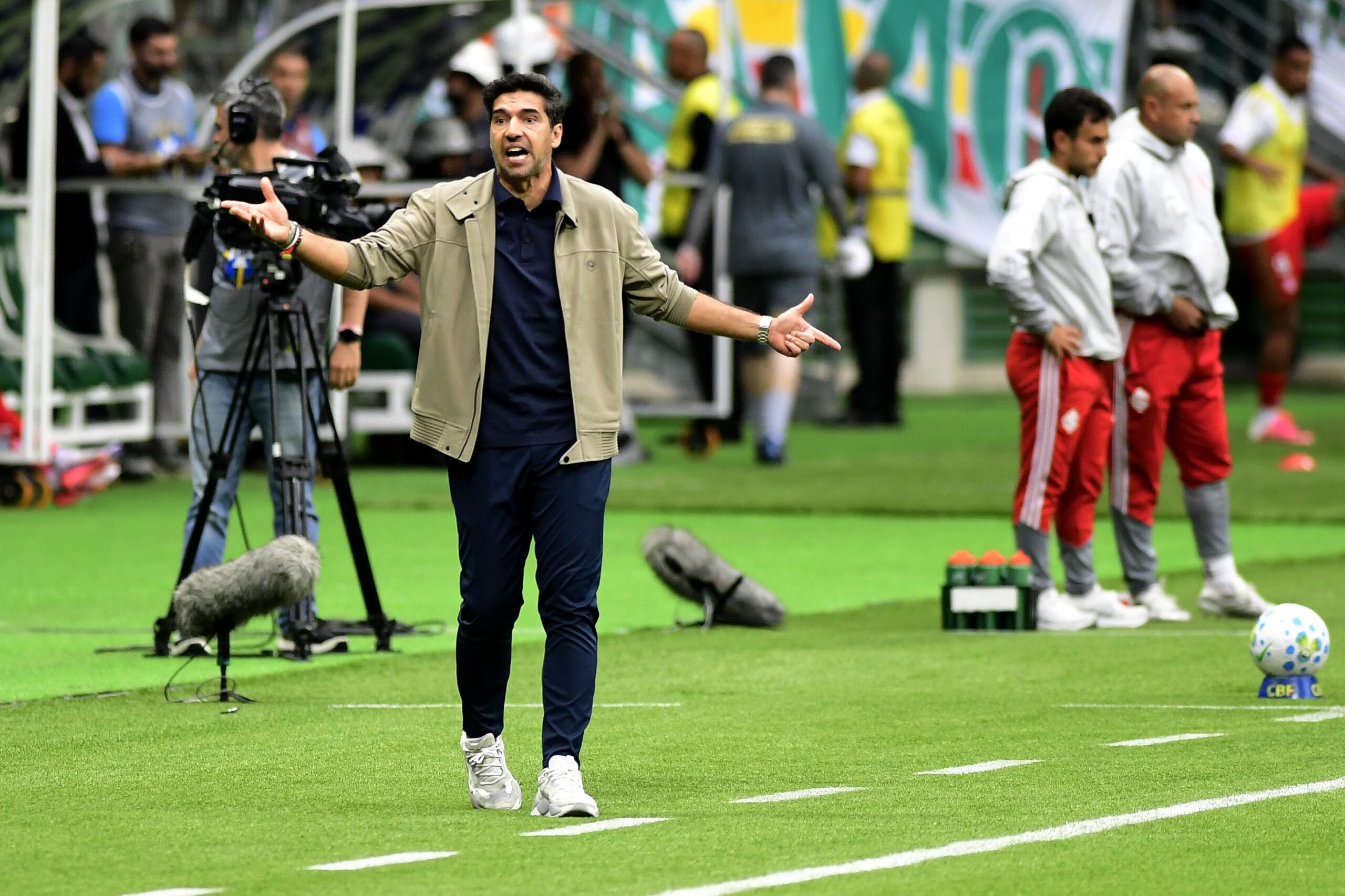 Palmeiras x Internacional: Abel critica atuação em empate em casa
