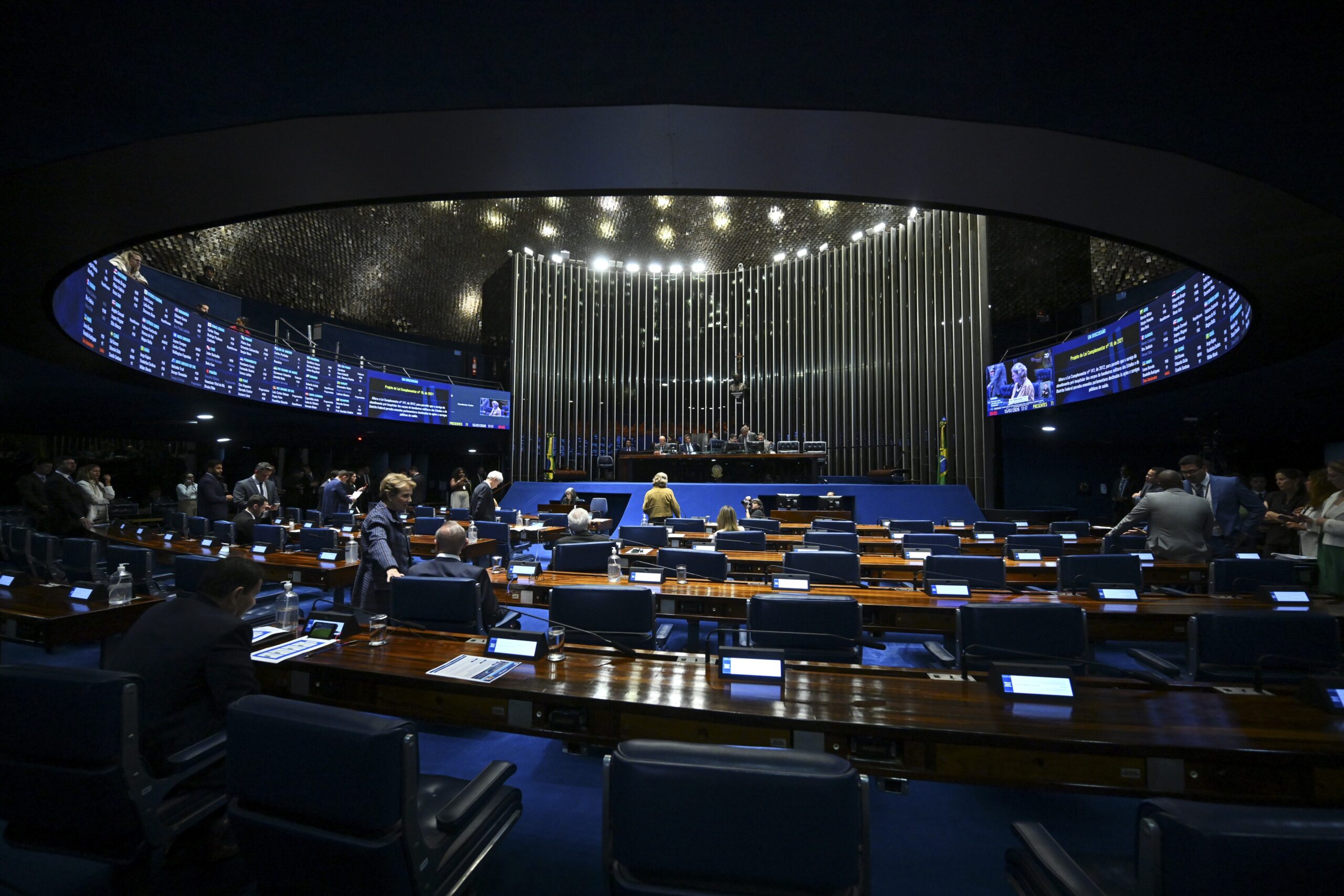 Quaest aponta o que mais pesa na escolha do candidato ao Senado