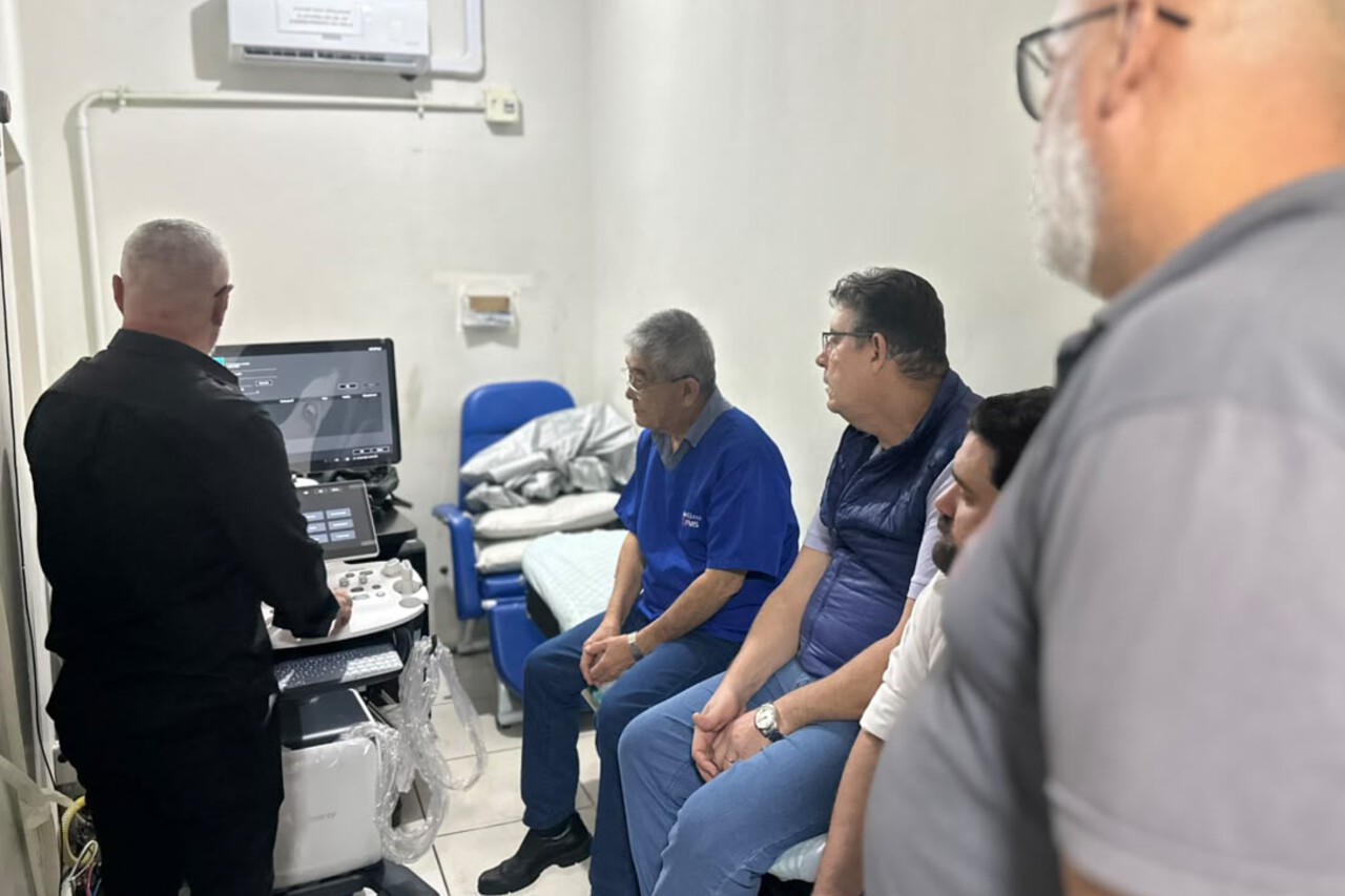 Equipe do HFM participa de treinamento para uso de novo aparelho de ultrassom