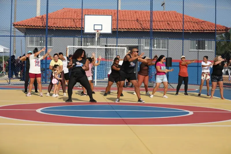 Praça Grussaí Praia Sul é entregue à população e já recebe atividades