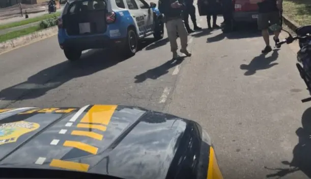 Homem é preso com carro furtado de São João da Barra em Campos