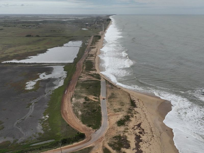 Farol de São Tomé em risco: Geógrafo da UFF destaca estudo para conter erosão