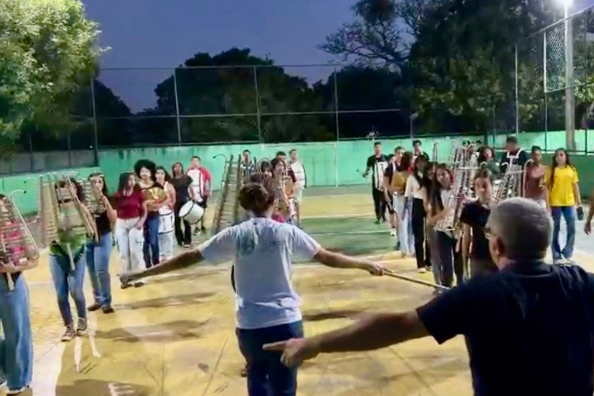 Escola Municipal Estelita de Araújo Crespo realiza primeira apresentação da Banda de Fanfarra nesta quarta