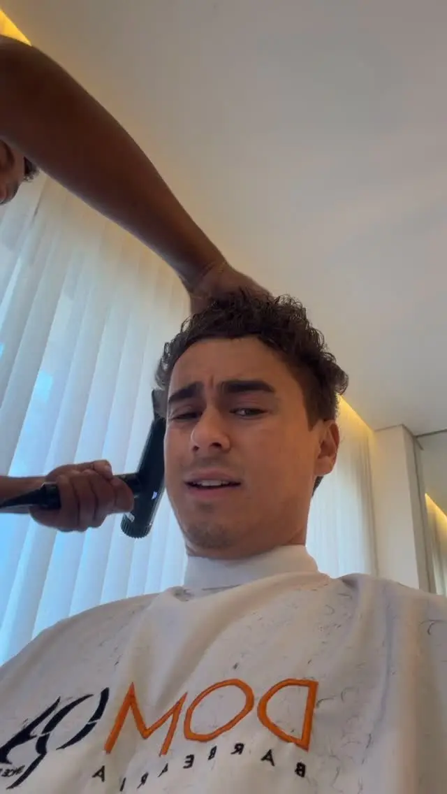Nikolas ironiza “lindão” e promete vídeo após conversa com Vorcaro vazar