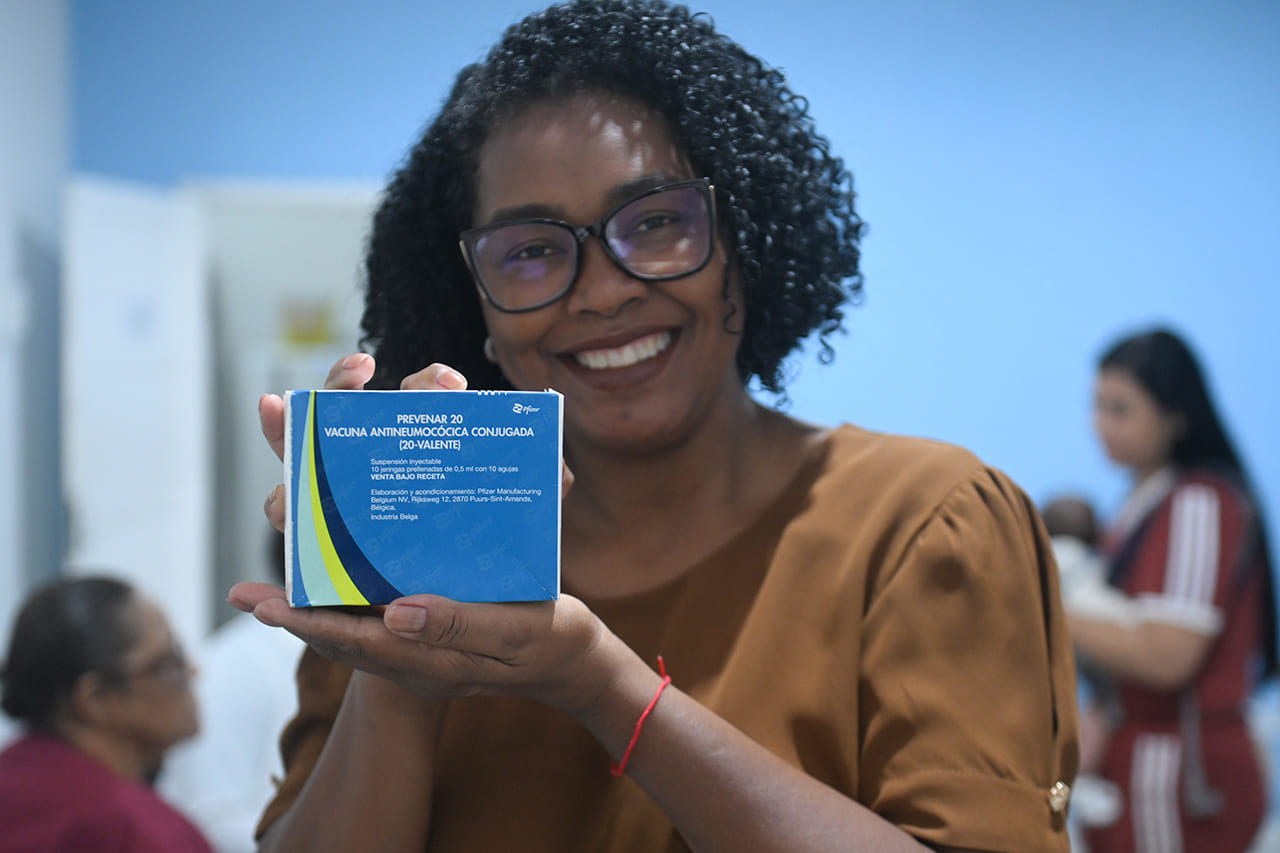 Campos inicia vacinação da Pneumo 20 em idosos com 85 anos ou mais
