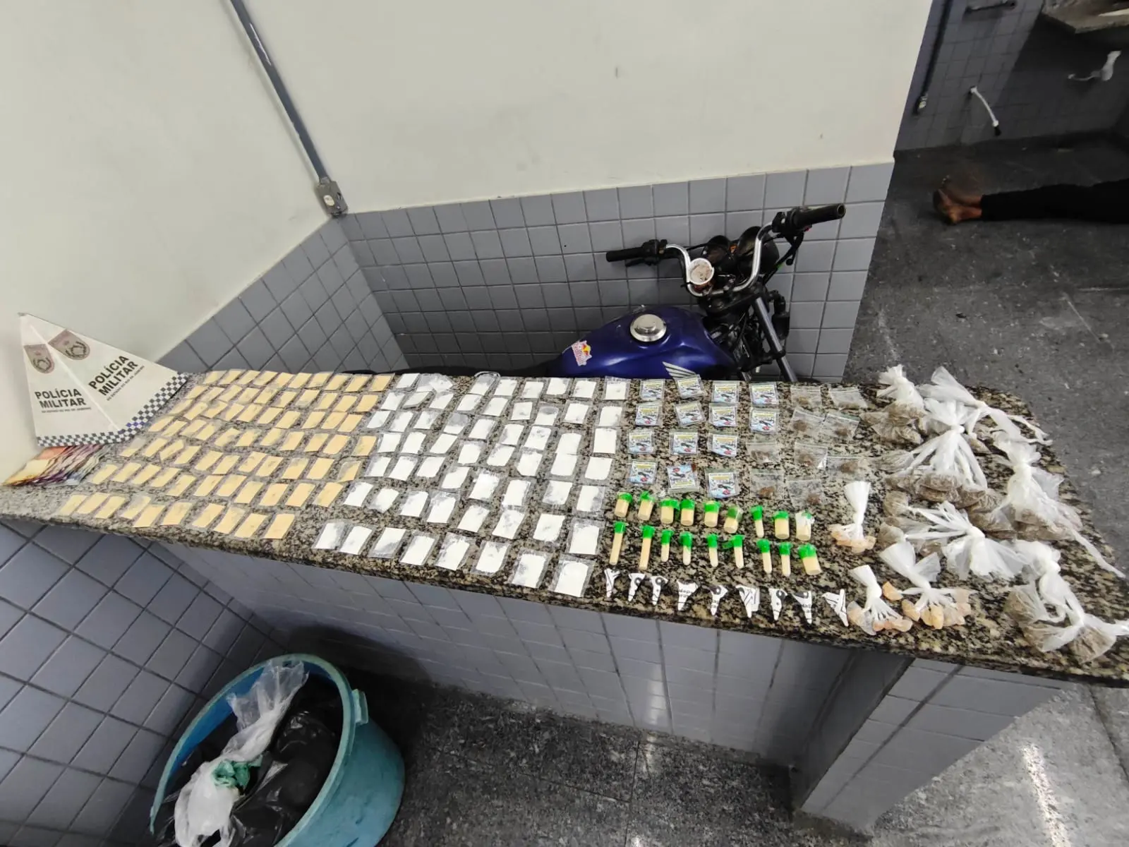 Flagrantes de tráfico de drogas em Campos e São Francisco