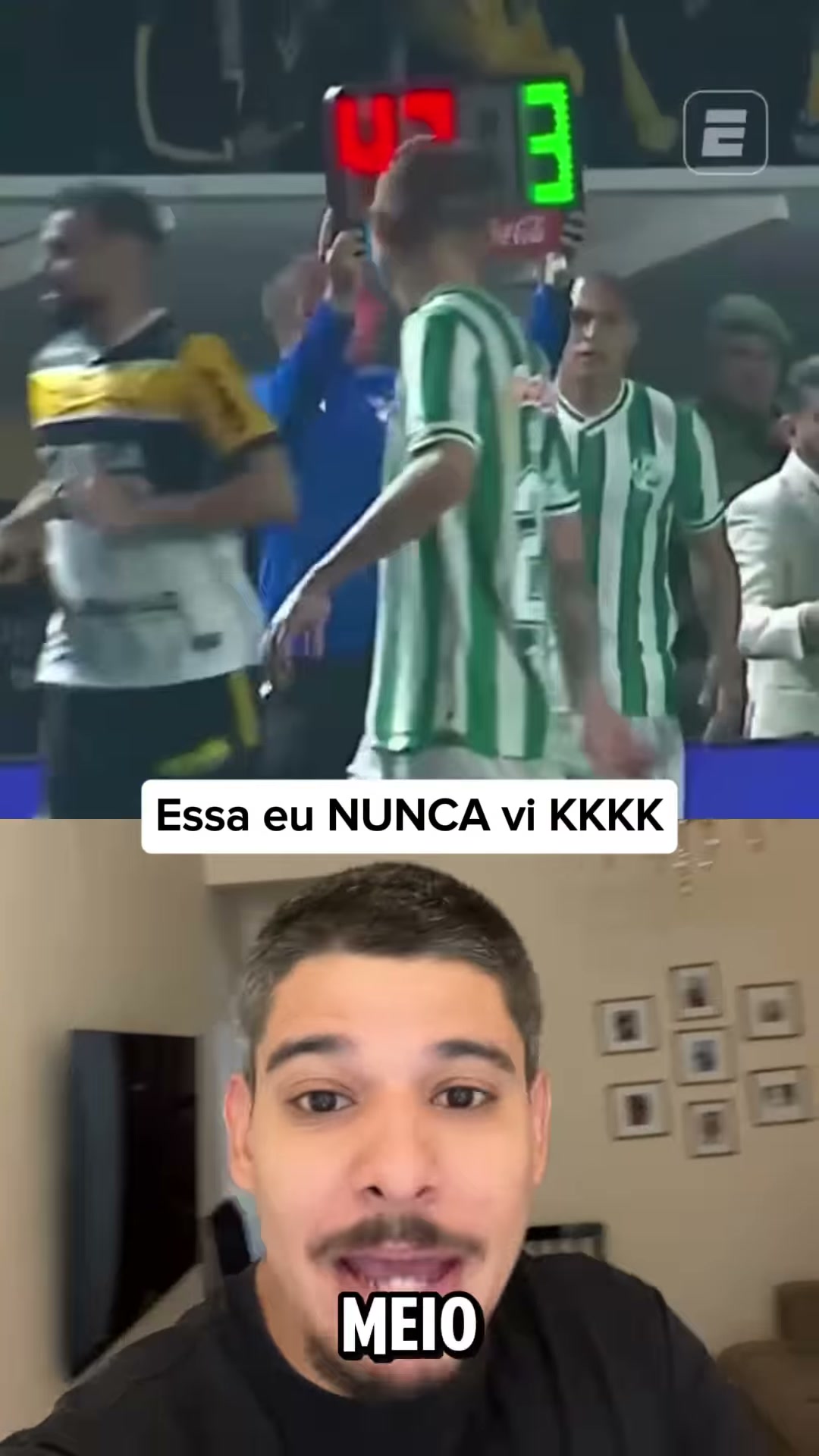 Placa de substituição levantada enquanto Marcos Paulo retorna ao campo