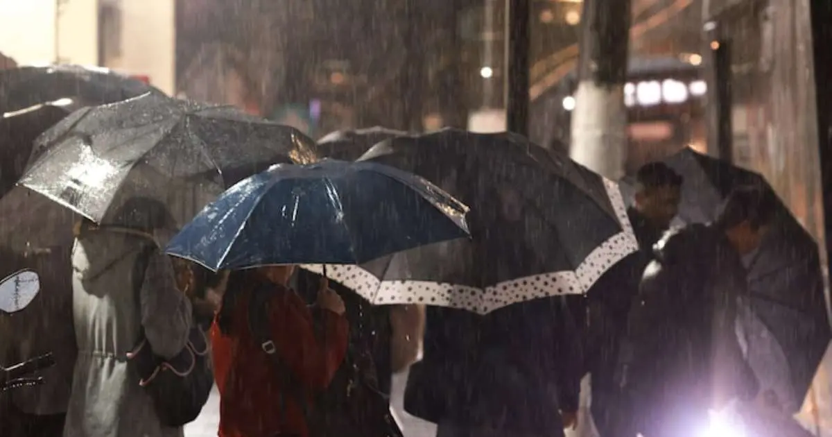 Centro-Oeste e Sudeste do país têm chuva com rajadas de vento