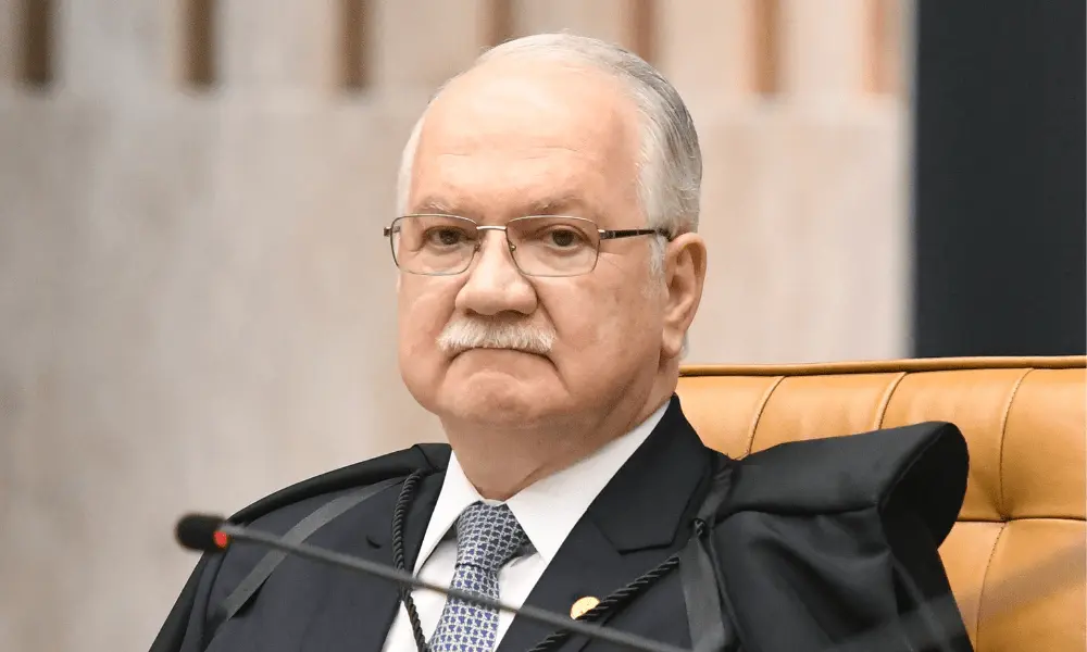 Ex-ministros, economistas e juristas divulgam carta de apoio a Fachin