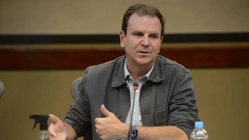 Eduardo Paes lidera disputa pelo governo do Rio no 1º turno, diz Prefab