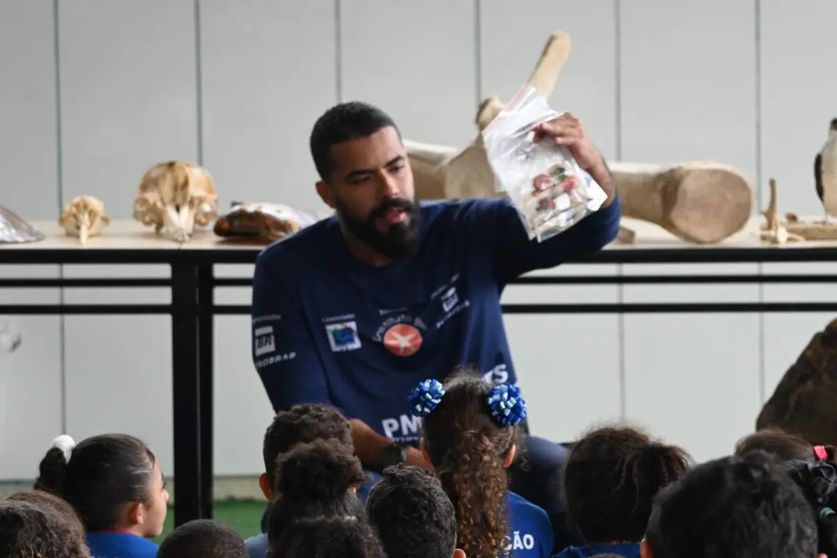 Alunos do Palmital participam de ação sobre preservação da fauna marinha